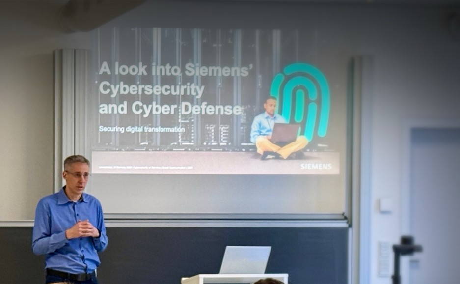 Stefan Schmidt während seiner Präsentation